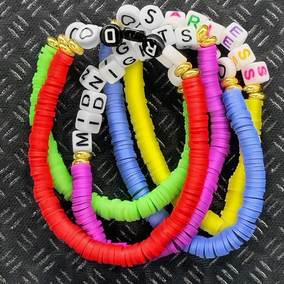 16 friendship bracelets for Taylor swift eras tour - Picture 2 of 2